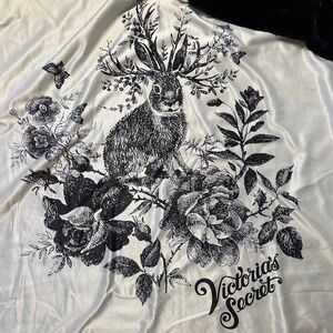 Limited edition Victoria’s Secret bunny blanket 🐇